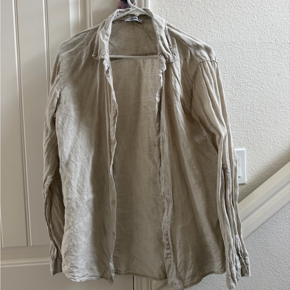 Lightweight Linen Button-Front Jacket - Beige